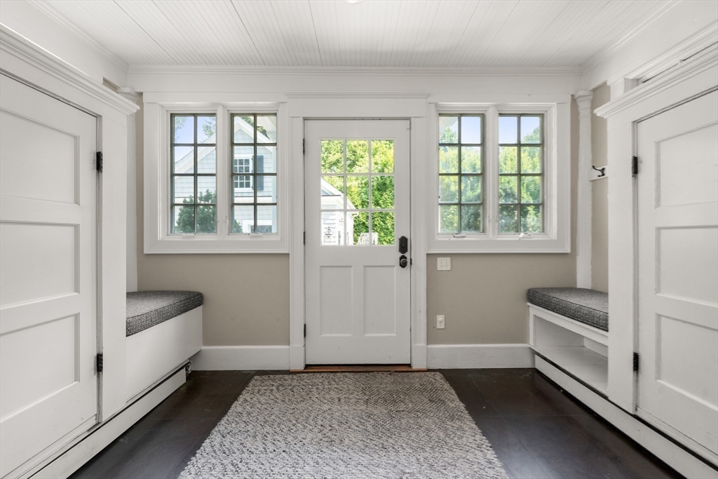32 Arlington Road Wellesley, MA 02481 - Photo 23 of 42 Gallery Image 23