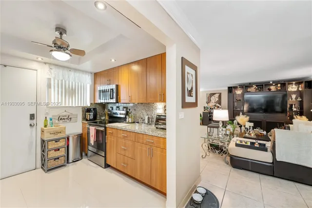 $2,400 | 11960 Northeast 19th Drive, Unit 17, North Miami, FL 33181