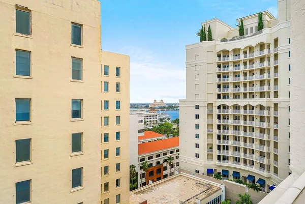 $725,000 | 255 Evernia Street, Unit 1115, West Palm Beach, FL 33401