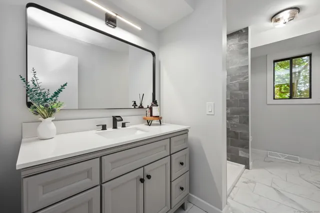 $619,000 | 488 Commanche Lane, Unit A, Stratford, CT 06614