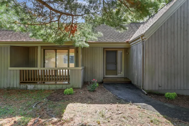 $619,000 | 488 Commanche Lane, Unit A, Stratford, CT 06614