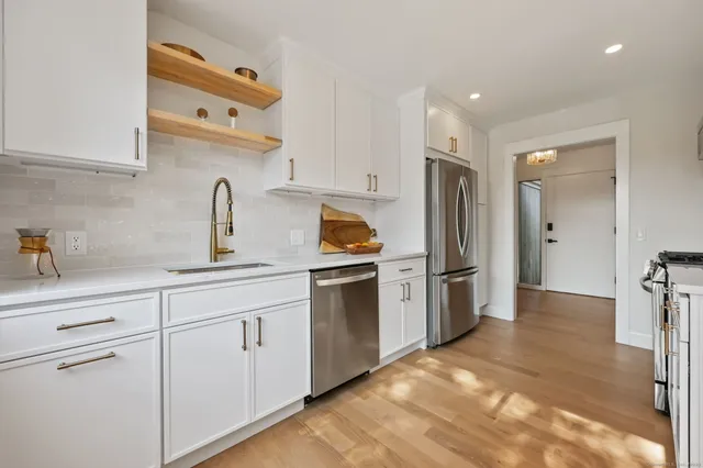 $619,000 | 488 Commanche Lane, Unit A, Stratford, CT 06614