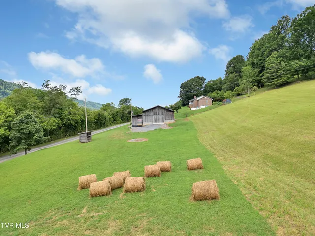 $725,000 | 384 Sugar Pine Lane, Gate City, VA 24251