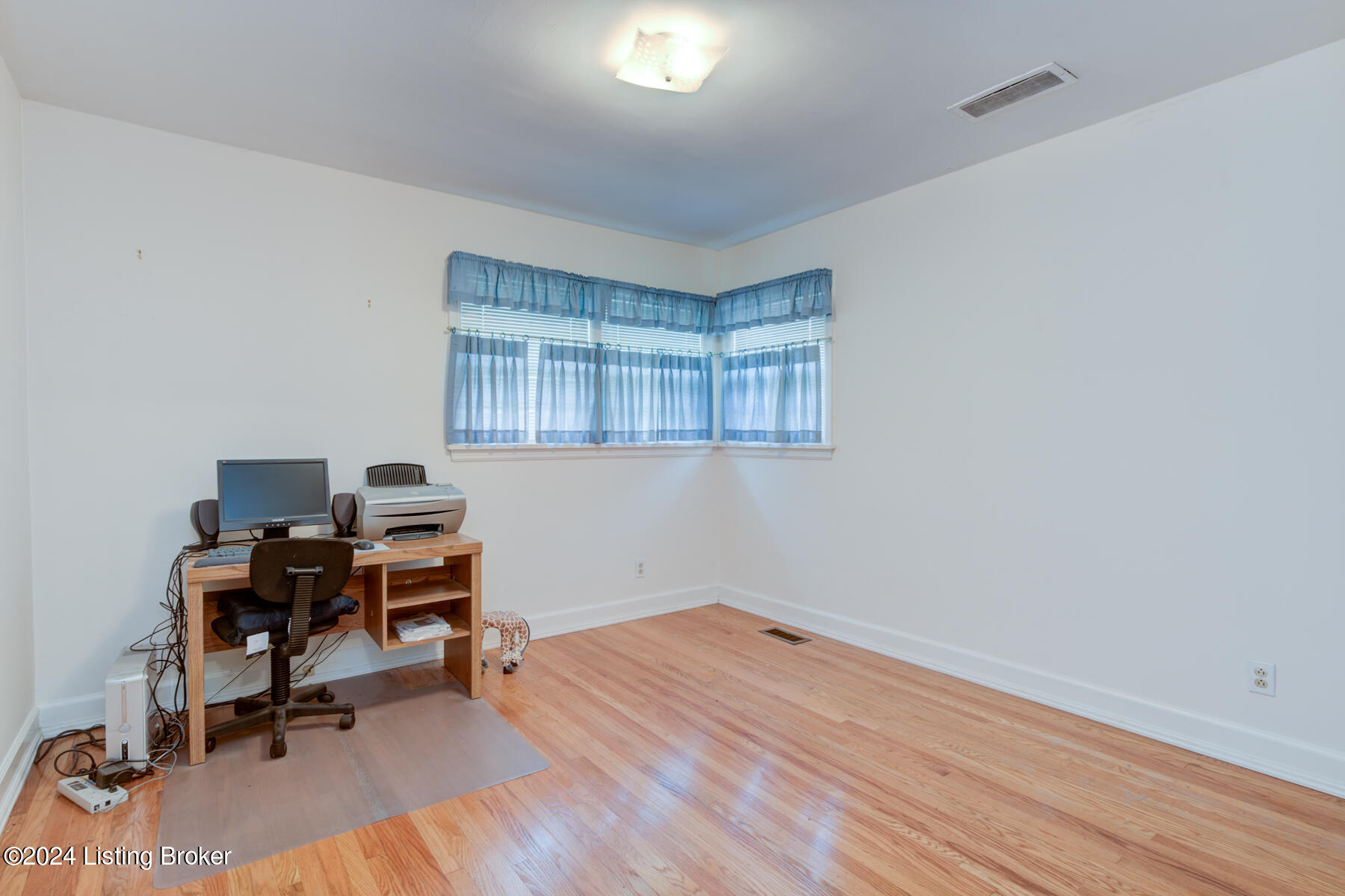 8517 Smithton Road Louisville, KY 40219 - Photo 20 of 36 GSP-8517 Smithton Rd-19