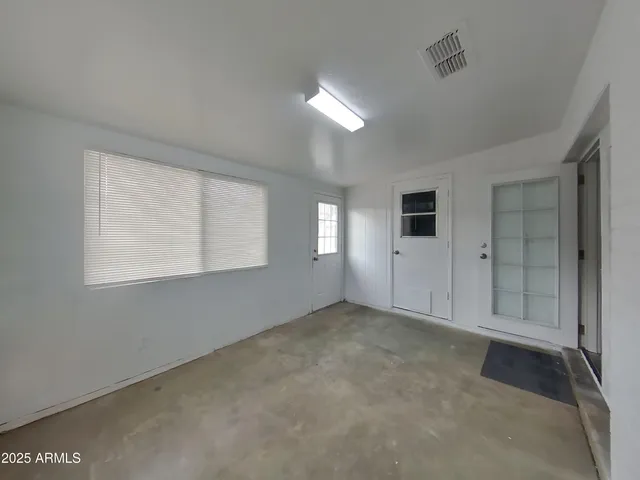 $2,349 | 1445 East Edgewood Avenue, Mesa, AZ 85204