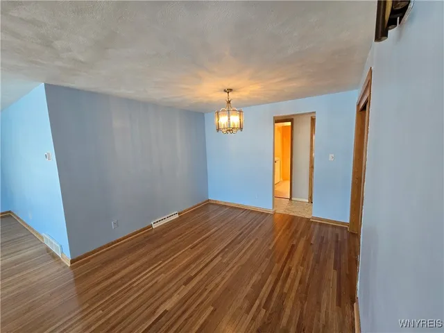 $1,800 | 39 Lennox Avenue, Amherst, NY 14226