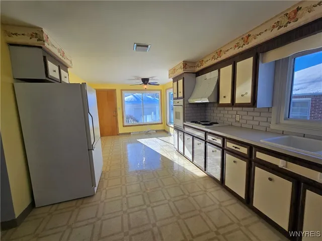 $1,800 | 39 Lennox Avenue, Amherst, NY 14226