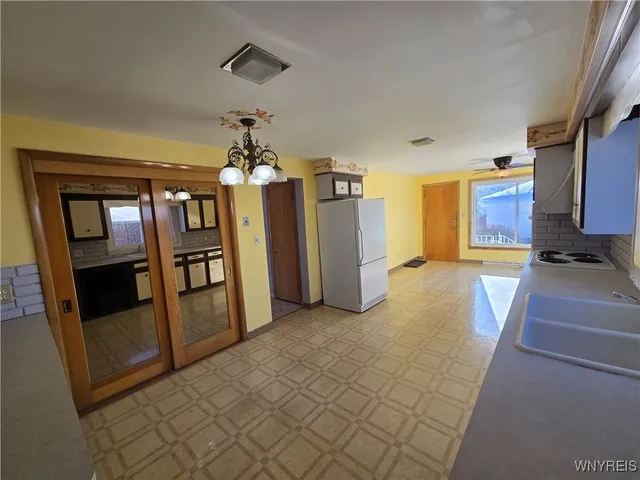 $1,800 | 39 Lennox Avenue, Amherst, NY 14226