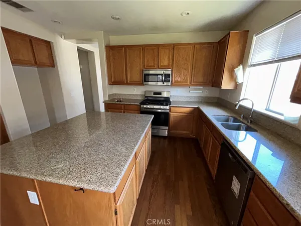 $3,000 | 31083 Manford Drive, Winchester, CA 92596