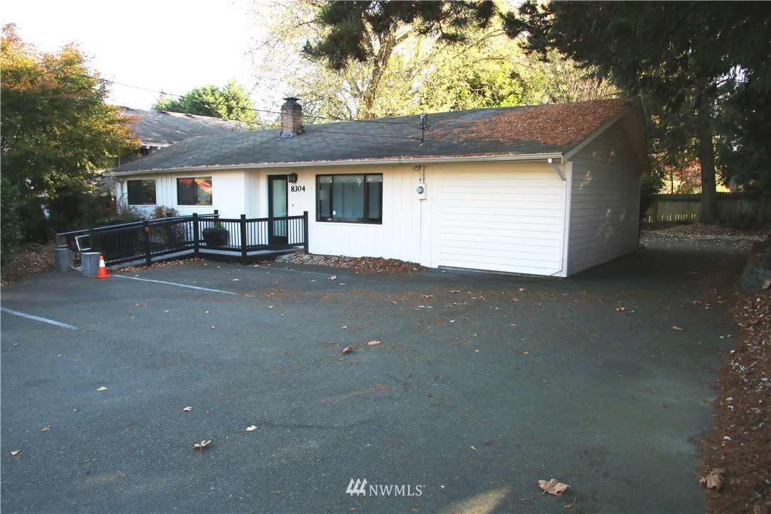 8304 196th Street Southwest Edmonds, WA 98026 - Photo 1 of 24 Gallery Image 1