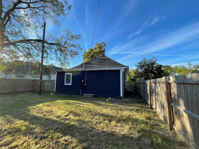 $1,350 | 721 West Monterey Street, Denison, TX 75020