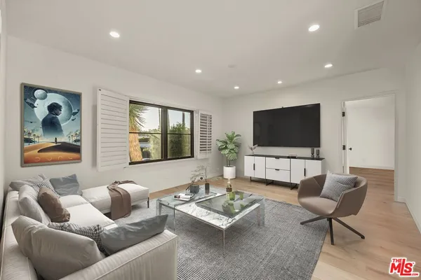 $35,000 | 520 North Bedford Drive, Beverly Hills, CA 90210