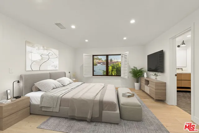 $38,000 | 520 North Bedford Drive, Beverly Hills, CA 90210