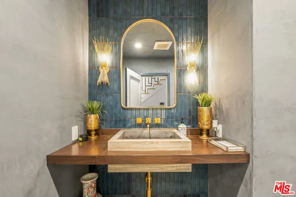 $35,000 | 520 North Bedford Drive, Beverly Hills, CA 90210