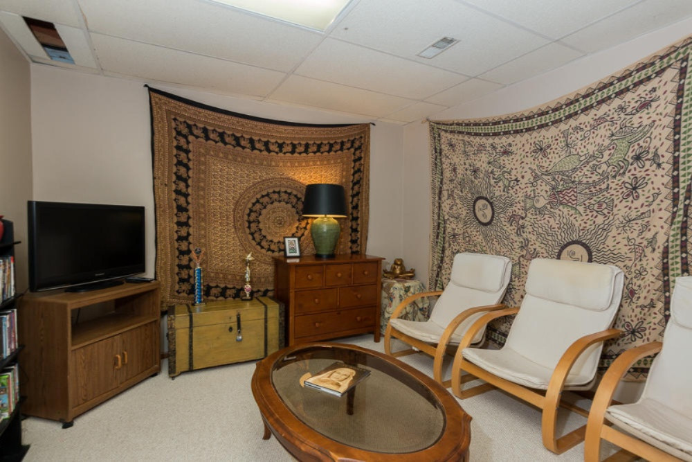 1721 Stone Mill Road Kalamazoo, MI 49006 - Photo 20 of 41 1721StoneMill-28