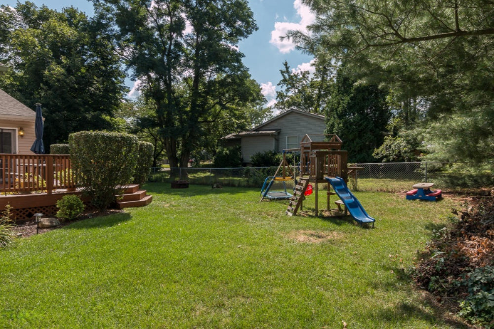 1721 Stone Mill Road Kalamazoo, MI 49006 - Photo 31 of 41 1721StoneMill-37