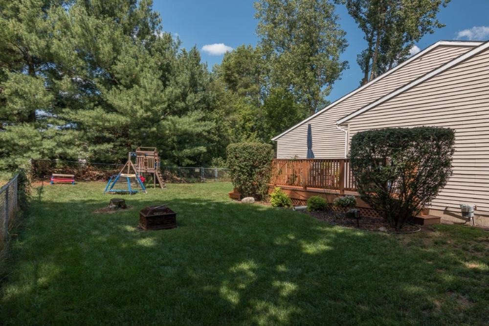 1721 Stone Mill Road Kalamazoo, MI 49006 - Photo 34 of 41 1721StoneMill-40
