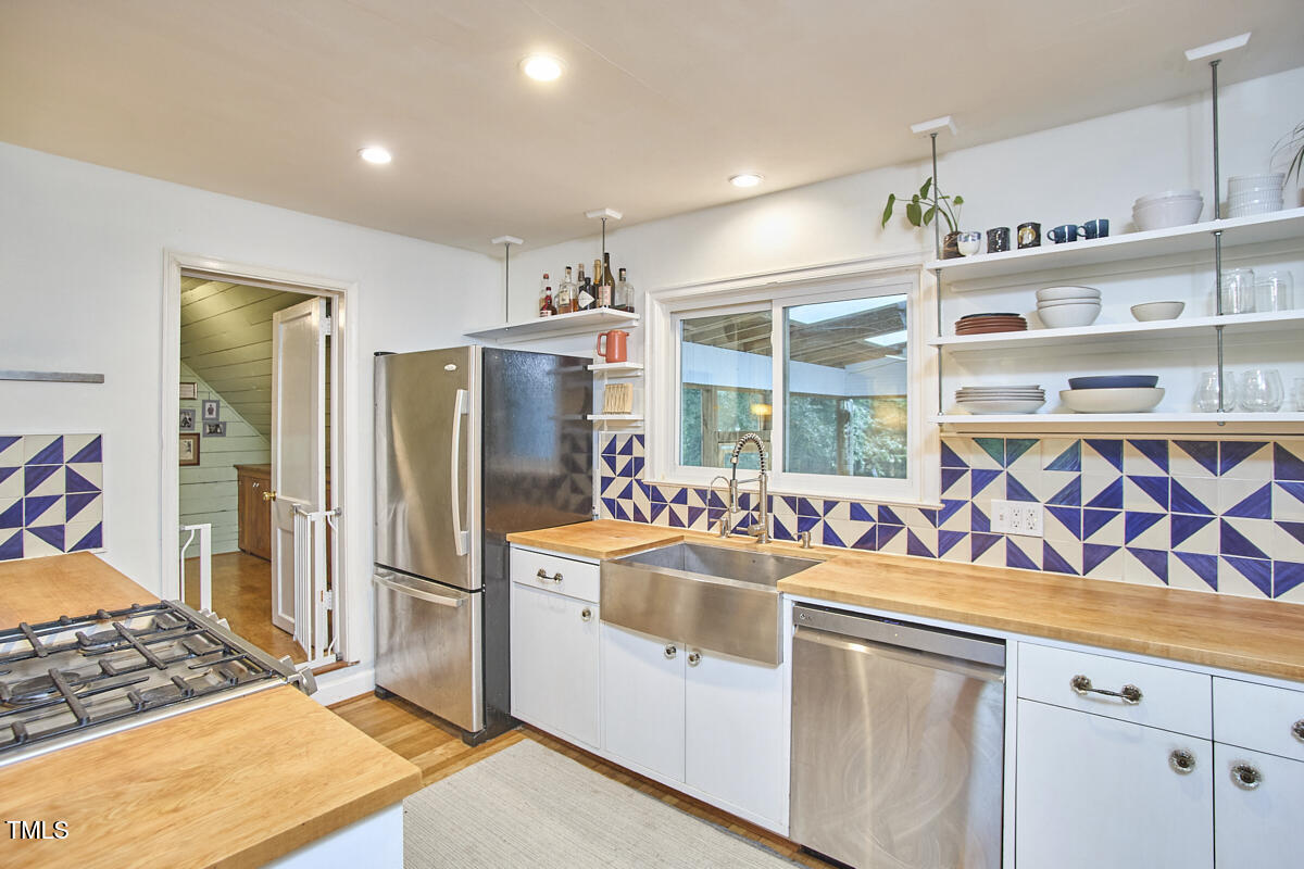 1516 Edgevale Road Durham, NC 27701 - Photo 13 of 42 10