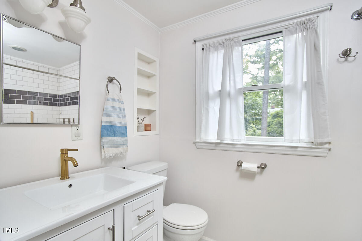 1516 Edgevale Road Durham, NC 27701 - Photo 33 of 42 26