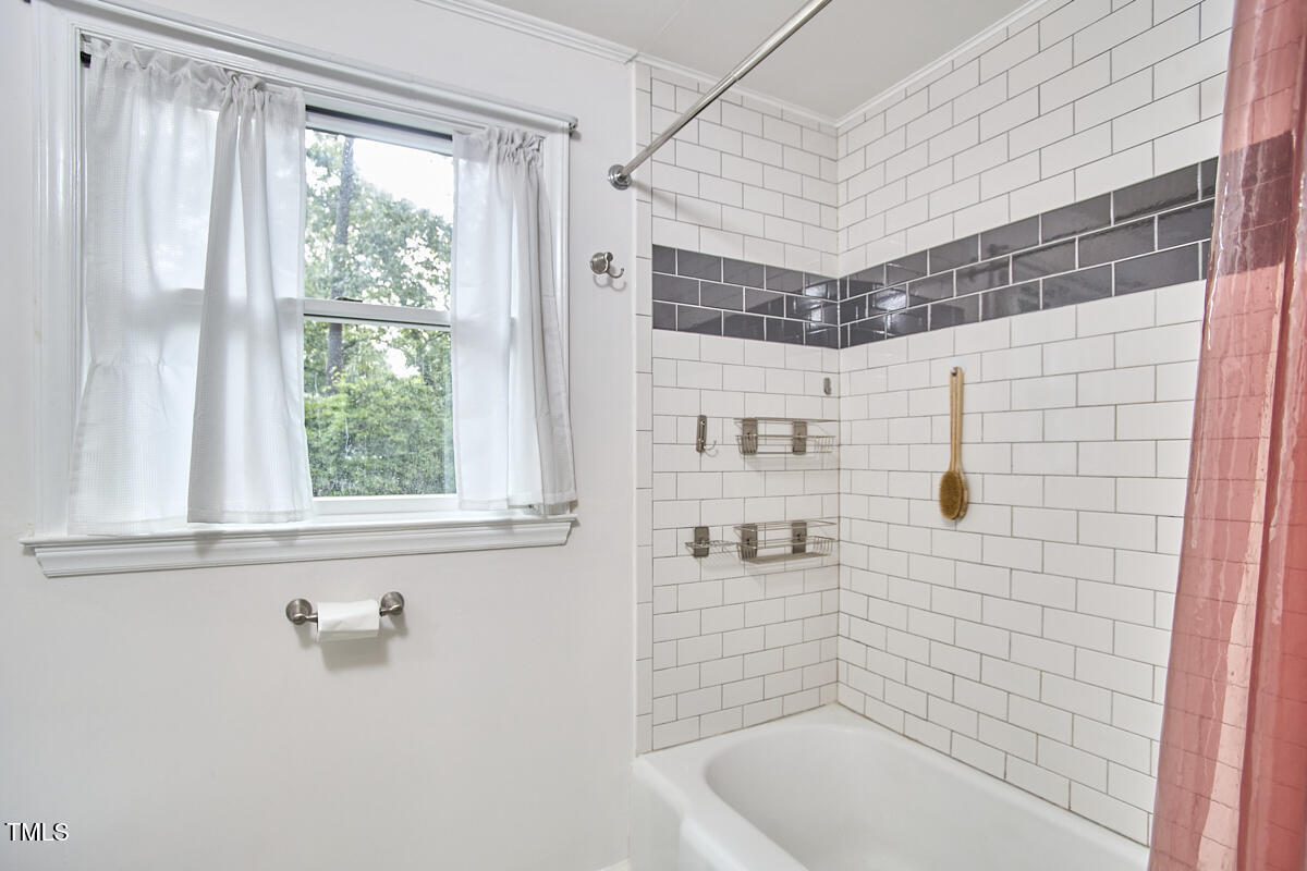 1516 Edgevale Road Durham, NC 27701 - Photo 34 of 42 27