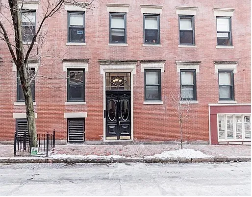 $3,725 | 97 Myrtle Street, Unit 1, Boston, MA 02114