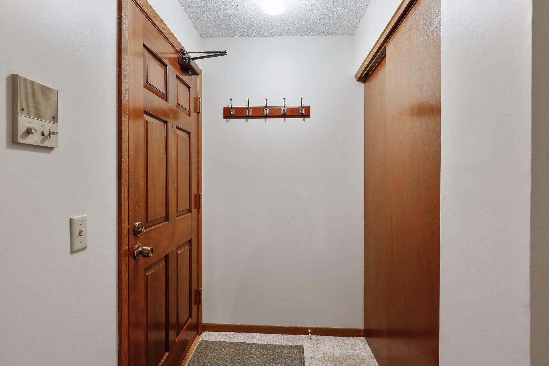 750 County Rd F West, Unit C Shoreview, MN 55126 - Photo 5 of 36 Gallery Image 5