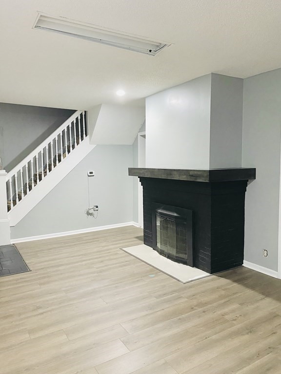 141 West Alvord Street Springfield, MA 01108 - Photo 2 of 8 Gallery Image 2