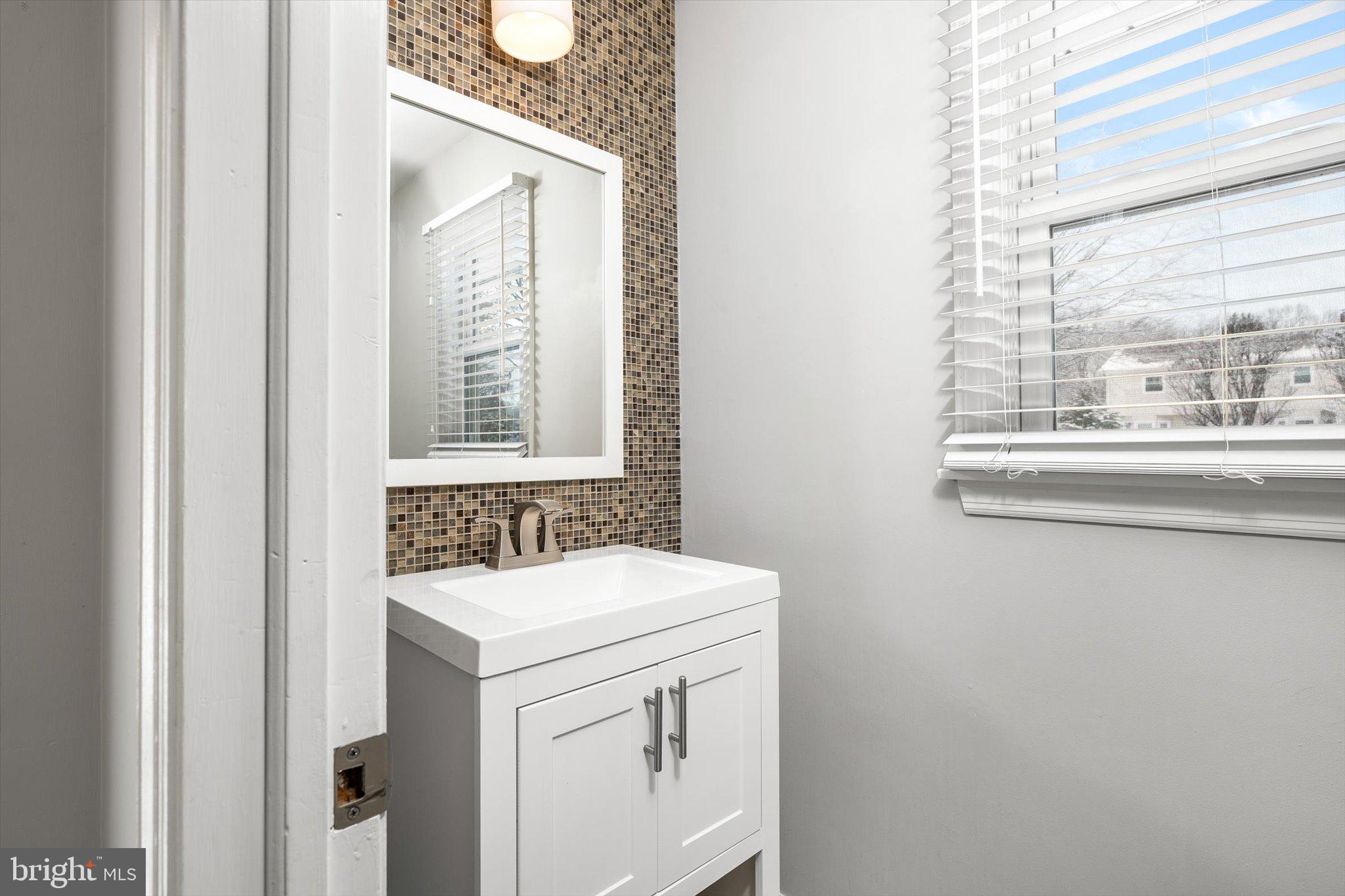 20 Azalea Way Hamilton, NJ 08690 - Photo 26 of 45