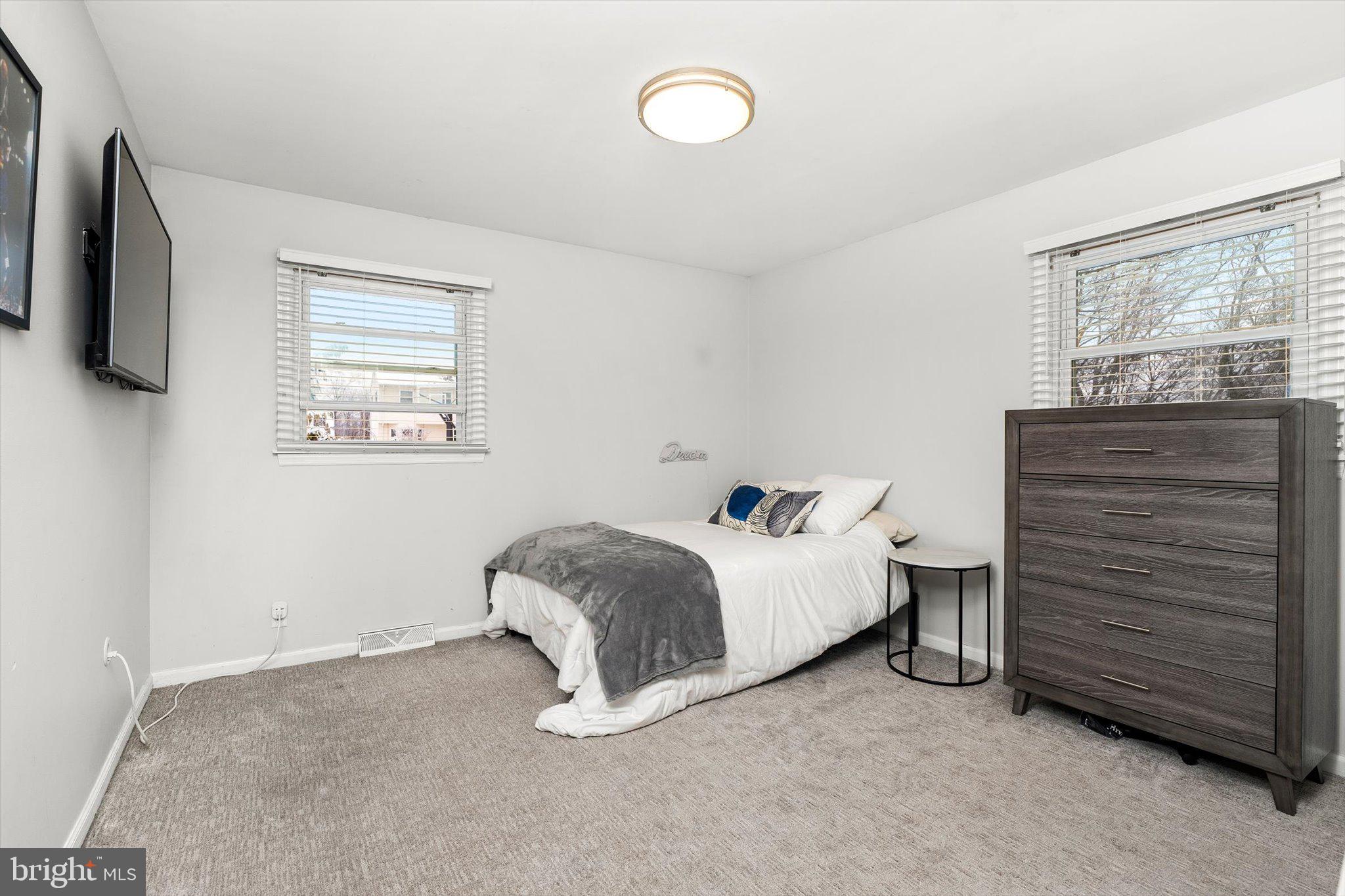 20 Azalea Way Hamilton, NJ 08690 - Photo 35 of 45