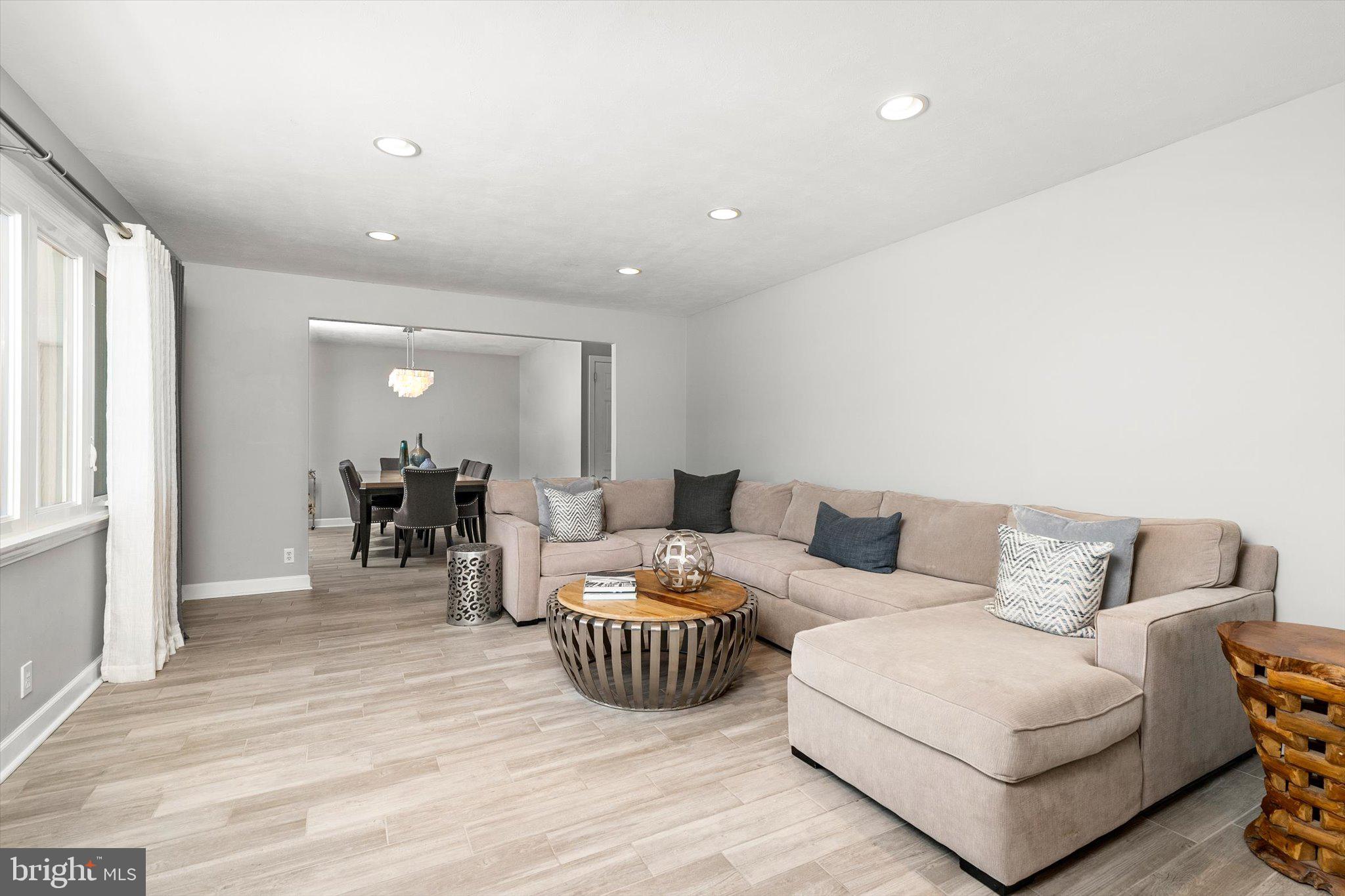 20 Azalea Way Hamilton, NJ 08690 - Photo 8 of 45