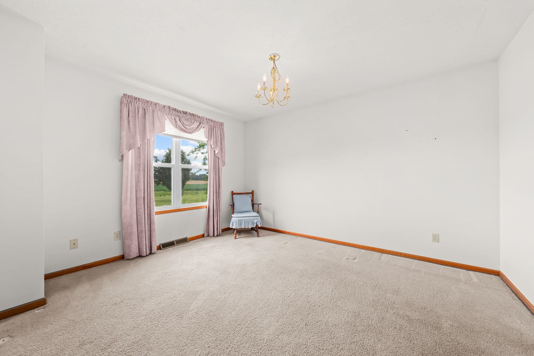 8974 North Pecatonica Road Pecatonica, IL 61063 - Photo 6 of 34