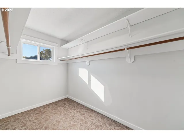 $269,900 | 1302 Northeast Hogan Drive, Unit 169, Gresham, OR 97030