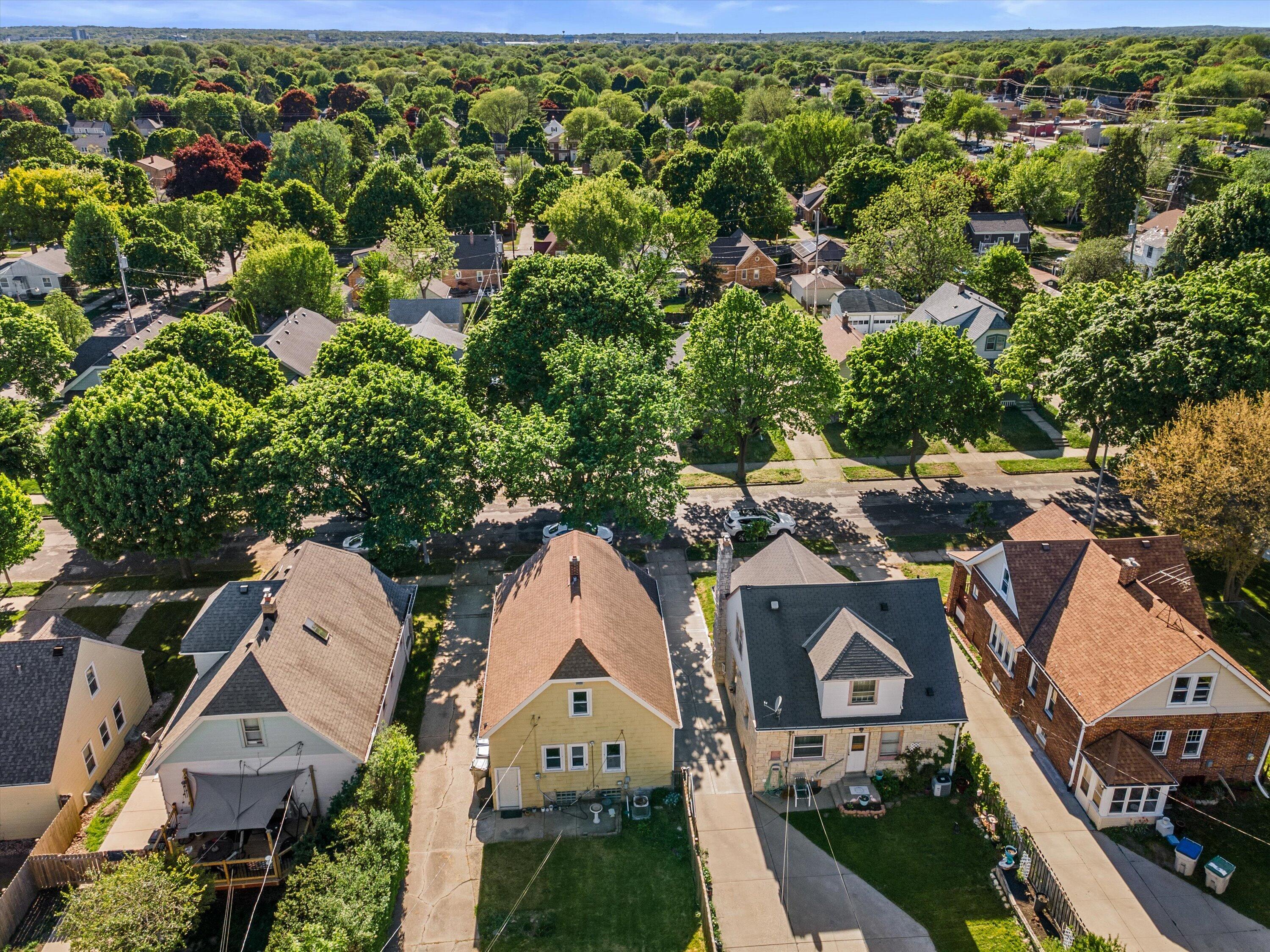 3018 North 74th Street Milwaukee, WI 53210 - Photo 43 of 52 overhead view