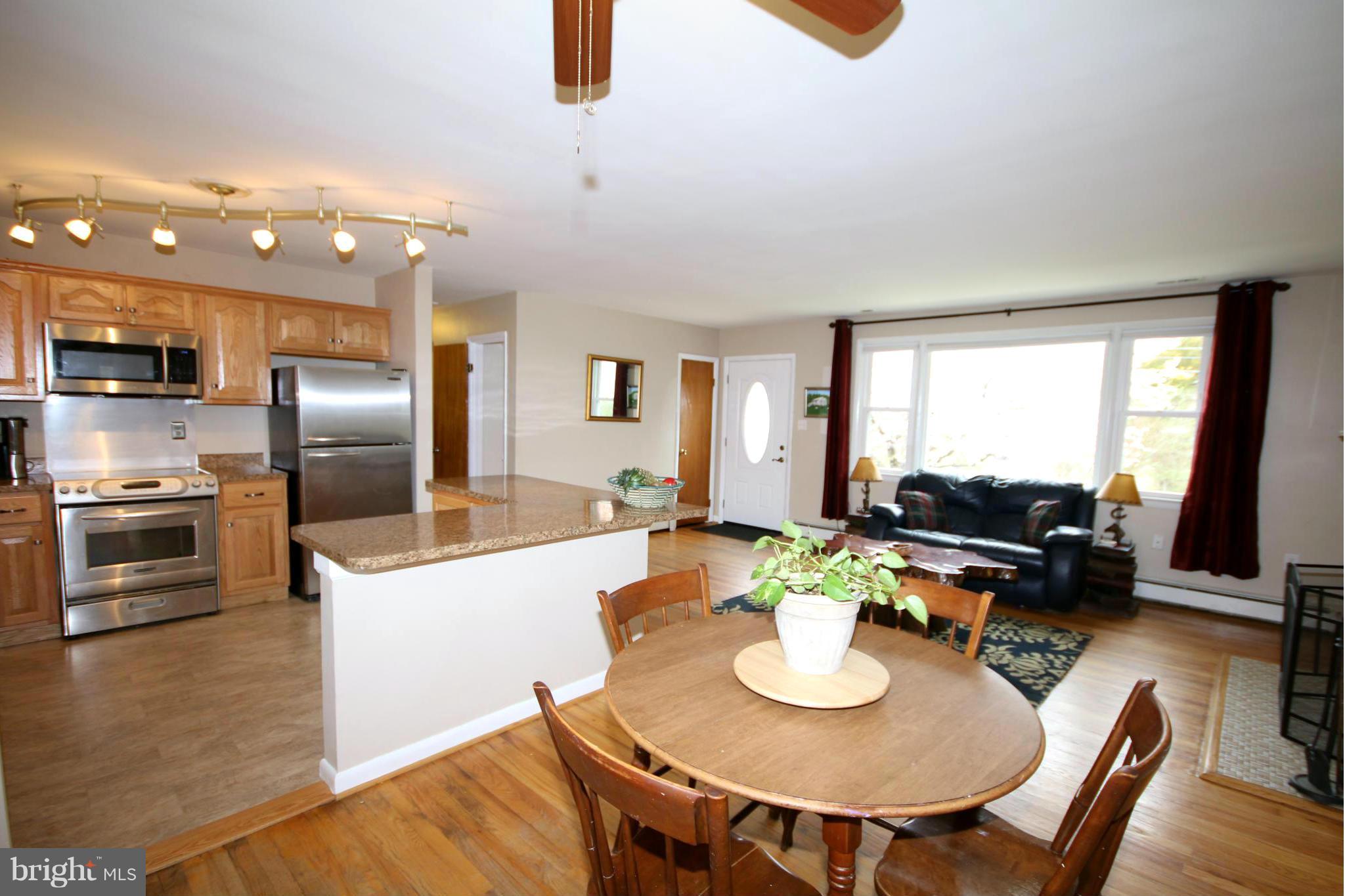 16708 Livingston Road Accokeek, MD 20607 - Photo 7 of 29 Dining Room
