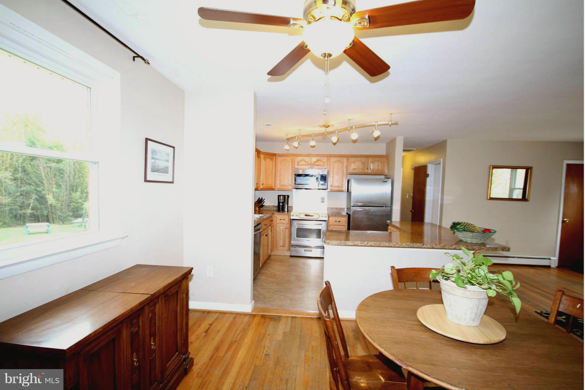 16708 Livingston Road Accokeek, MD 20607 - Photo 8 of 29 Dining Room