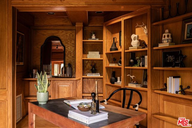 a view of building with entryway