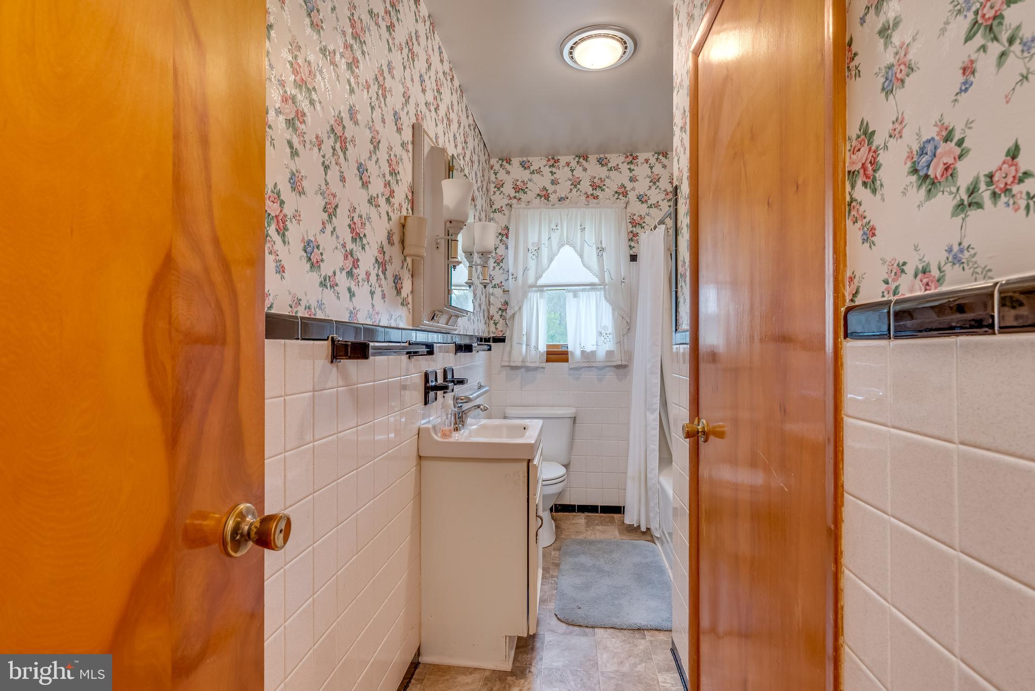 3561 Old Leetown Pike Ranson, WV 25438 - Photo 31 of 52
