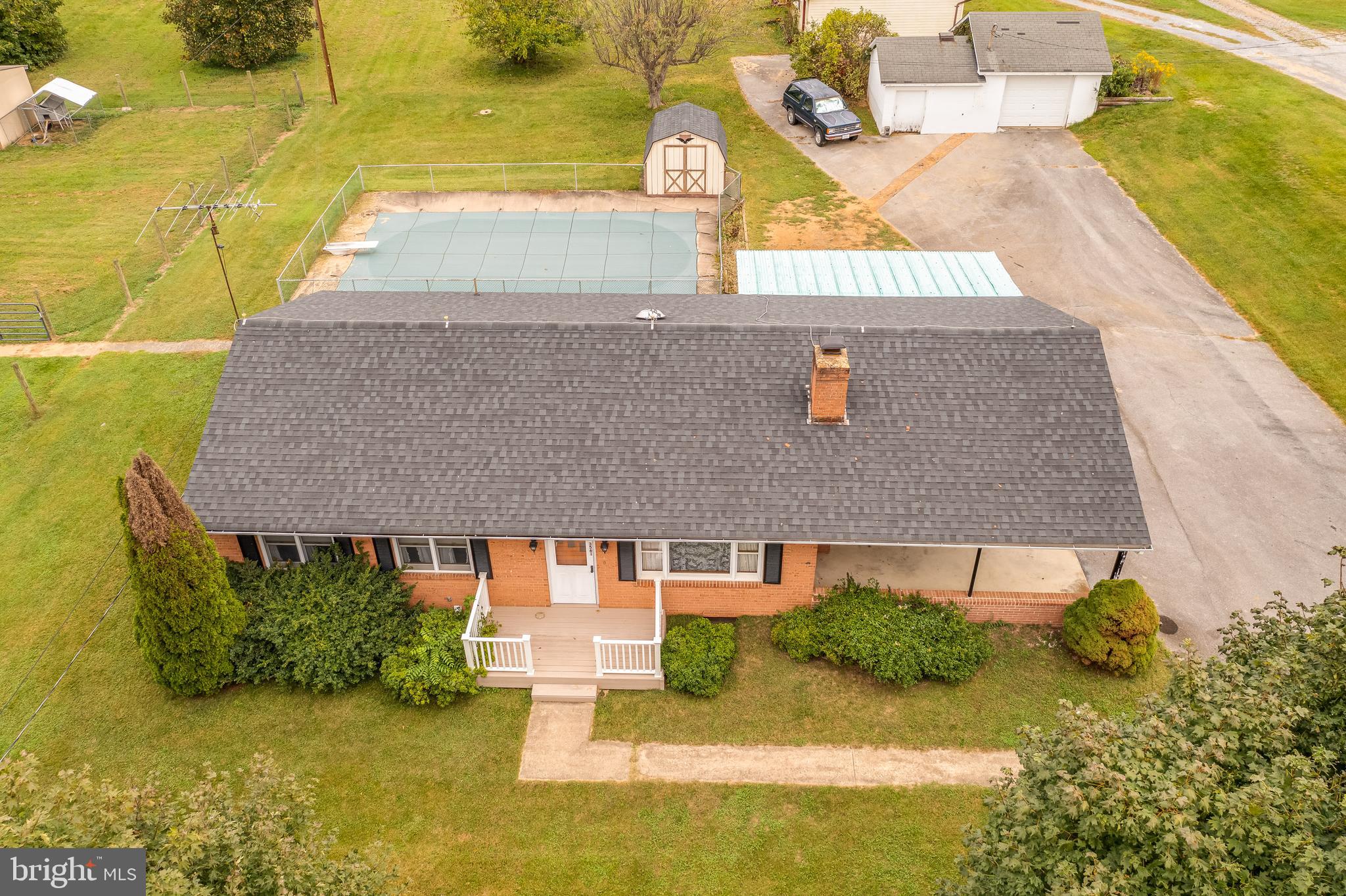3561 Old Leetown Pike Ranson, WV 25438 - Photo 47 of 52