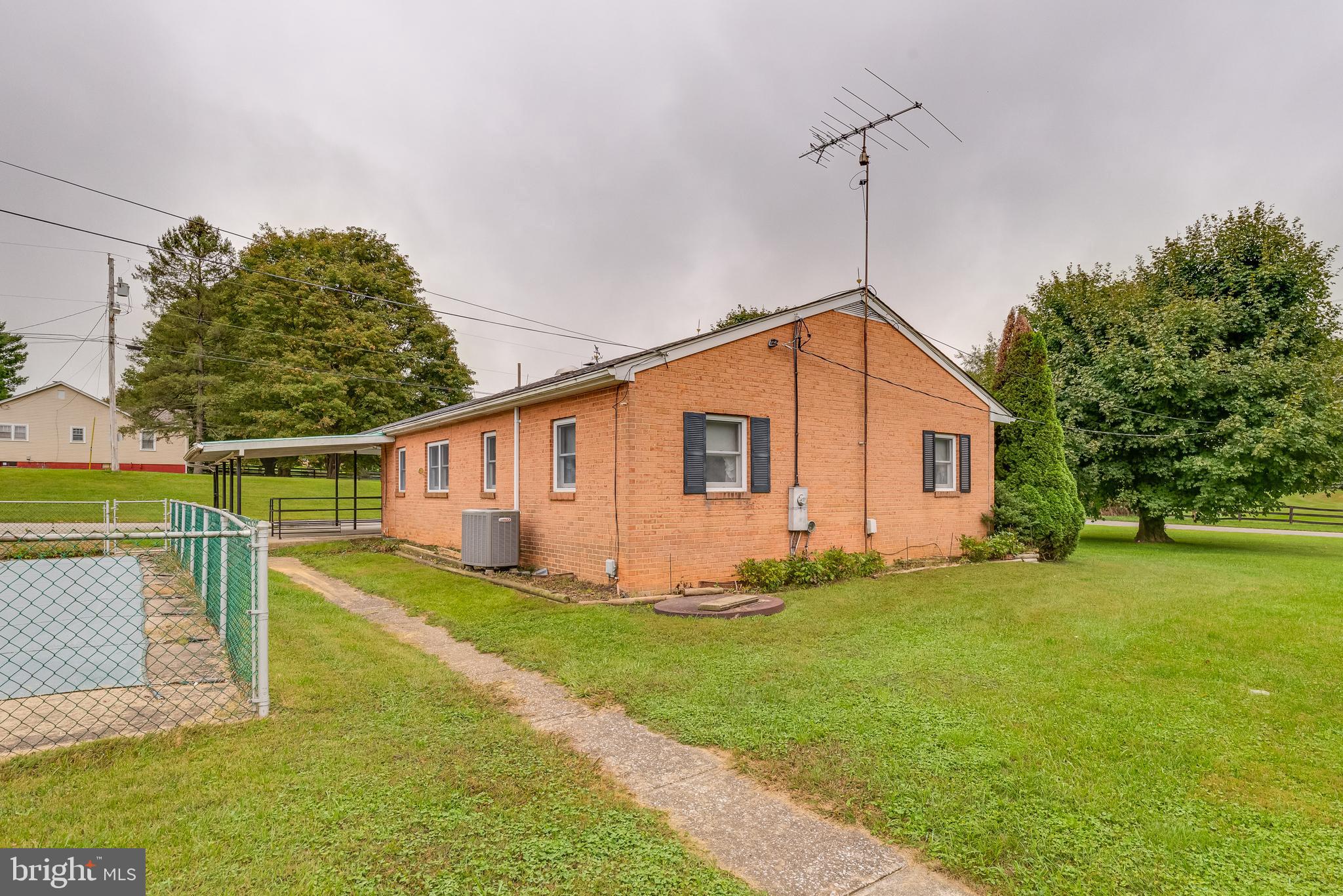 3561 Old Leetown Pike Ranson, WV 25438 - Photo 7 of 52