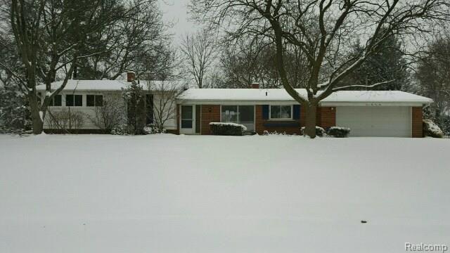 7119 Riverstone Road West Bloomfield, MI 48322 - Photo 1 of 15 20170110105557-1.jpg