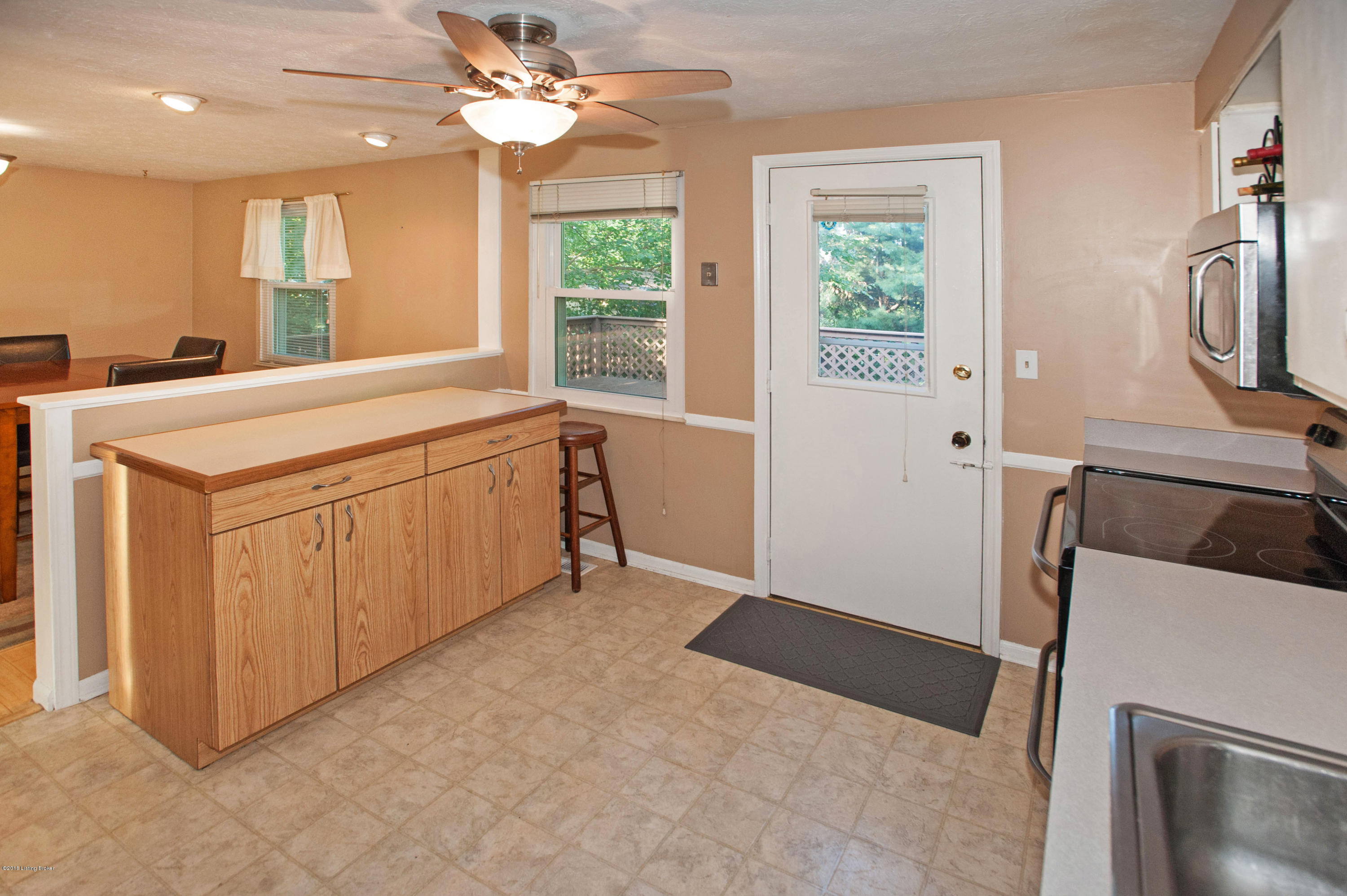 301 Hemingway Road Louisville, KY 40207 - Photo 8 of 40 10 Kitchen 6
