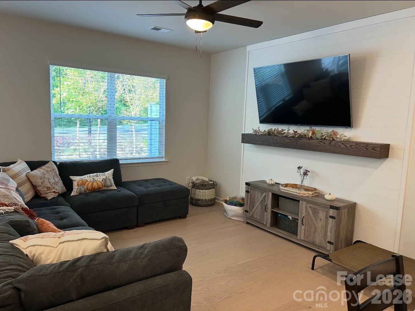 6021 Caprera Way Charlotte, NC 28269 - Photo 4 of 11