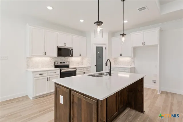 $330,000 | 2221 Bigtooth Maple Road, Temple, TX 76502