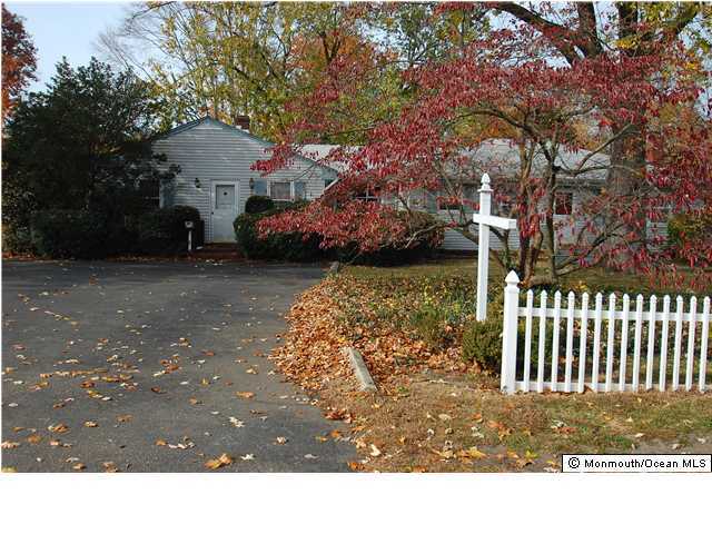 684 Holmdel Road Hazlet, NJ 07730 - Photo 3 of 4 Additional Photo