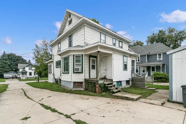 $168,000 | 217 North Main Street, Reeseville, WI 53579