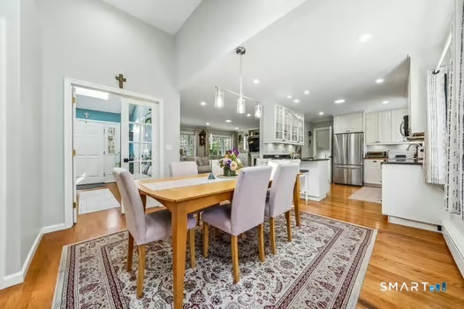 16 Eastwood Road Norwalk, CT 06851 - Photo 11 of 47