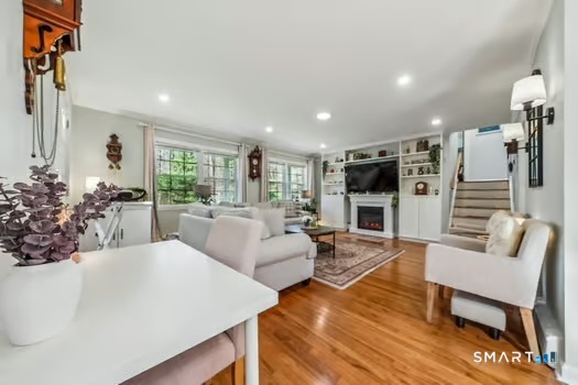 16 Eastwood Road Norwalk, CT 06851 - Photo 7 of 47