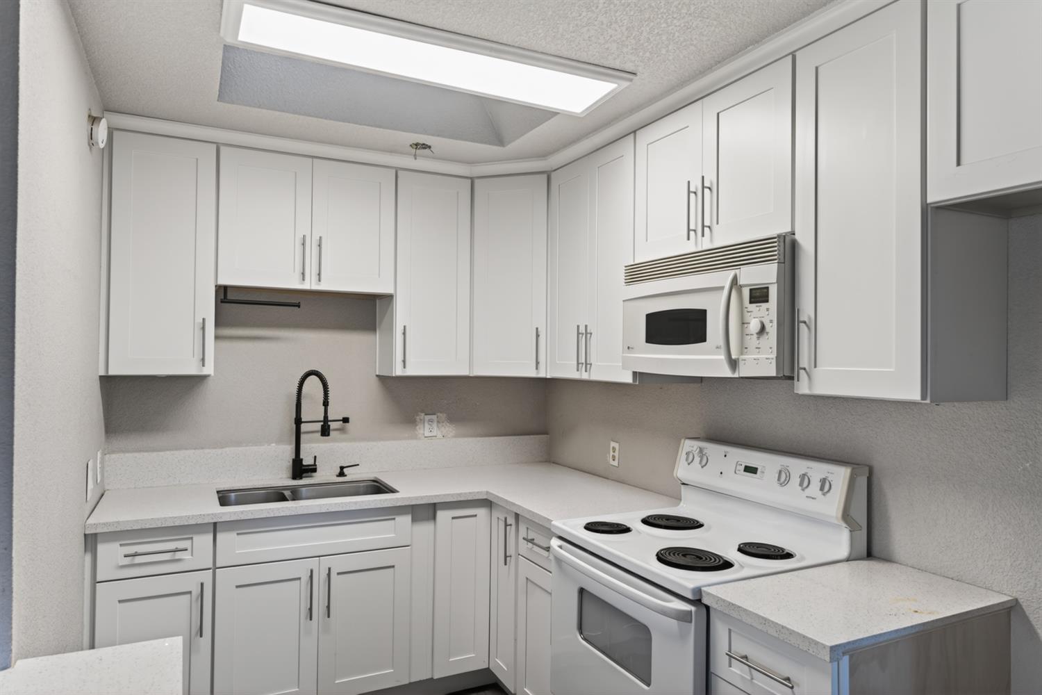 805 Country Road Meadow Vista, CA 95722 - Photo 11 of 44