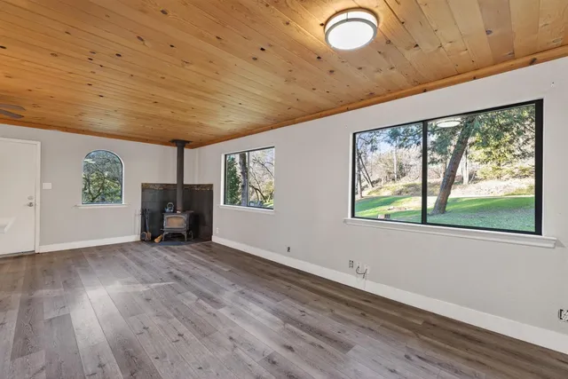 $400,000 | 805 Country Road, Meadow Vista, CA 95722