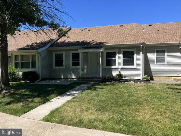 $385,000 | 63 Corso Italia, Unit D, Freehold, NJ 07728